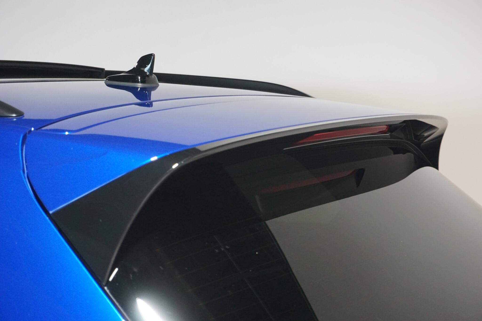 Volkswagen Touareg 3.0 V6 TSI eHybrid 14.3kWh R SUV 5dr Petrol Plug-in Hybrid Tiptronic 4Motion Euro 6 (s/s) (462 ps)